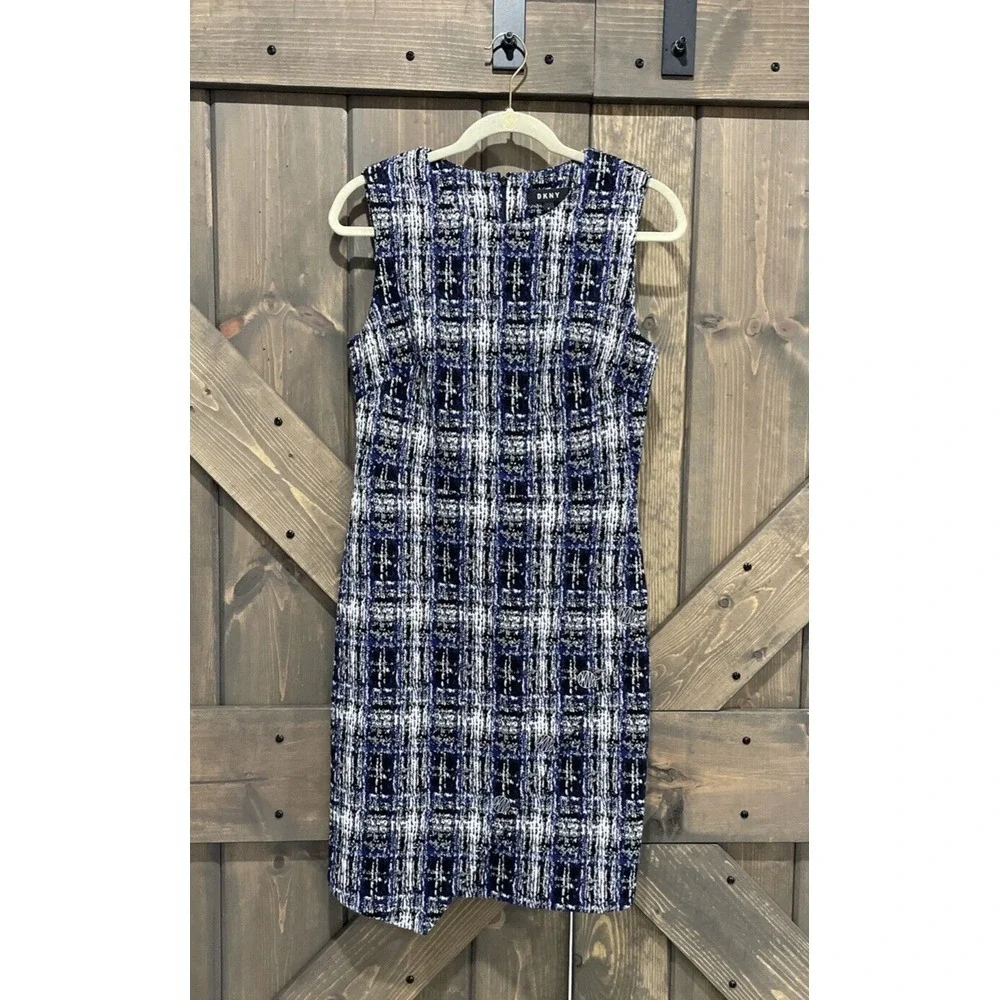 DKNY Women's Tweed Sheath Dress Jewel Neck Sleeveless Blue Black White Size 10 - Picture 2 of 12